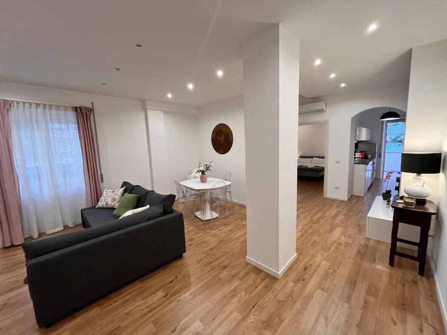 La Casa Di Lillidu - Napoli Most Exclusive Area Apartman Kültér fotó