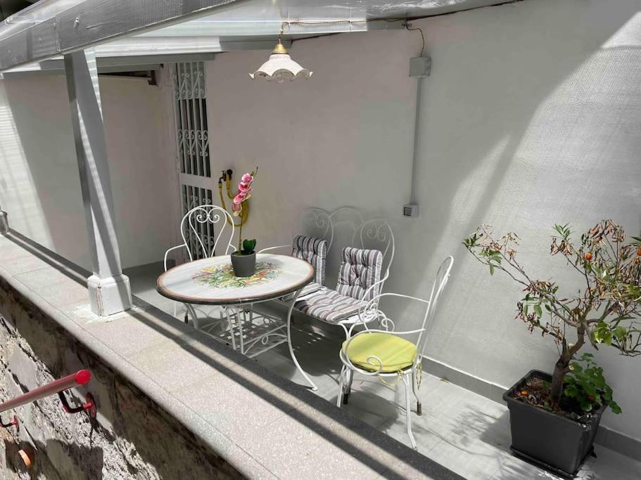 La Casa Di Lillidu - Napoli Most Exclusive Area Apartman Kültér fotó